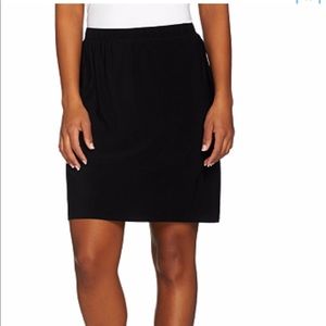 Susan Graver Liquid Knit Pull-on Skort Black Solid
